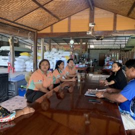 ติดตามการดำเนินงานสมาชิกกลุ่มเกษตรกรผู้ปลูกข้าวอำเภอด่านมะขามเตี้ย