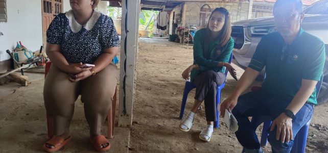 การช่วยเหลือเกษตรกรลูกหนี้โครงการแผนการฟื้นฟูการเกษตร (ผกก.) และโครงการปรับโครงสร้างและระบบการผลิตการเกษตร (คปร.) ณ หมู่ 11 ตำบลจรเข้เผือก อำเภอด่านมะขามเตี้ย จังหวัดกาญจนบุรี