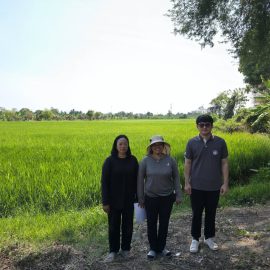 ลงพื้นที่ติดตามเกษตรกรที่เข้าร่วมโครงการพัฒนาทักษะและแนวคิดผู้ประกอบการธุรกิจเกษตร เกษตรกรปราดเปรื่อง (Smart Farmer) ณ หมู่ 1 ตำบลจรเข้เผือก อำเภอด่านมะขามเตี้ย จังหวัดกาญจนบุรี