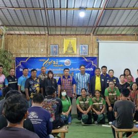 ร่วมพิธีเปิดกิจกรรมส่งเสริมสนับสนุนสัมมาชีพแก่เยาวชนกลุ่มเสี่ยงหรือผู้ผ่านการบำบัด ณ ศูนย์การเรียนรู้กองทุนแม่ของแผ่นดินบ้านท่าไม้ยาว หมู่ที่ 6 ตำบลด่านมะขามเตี้ย อำเภอด่านมะขามเตี้ย จังหวัดกาญจนบุรี