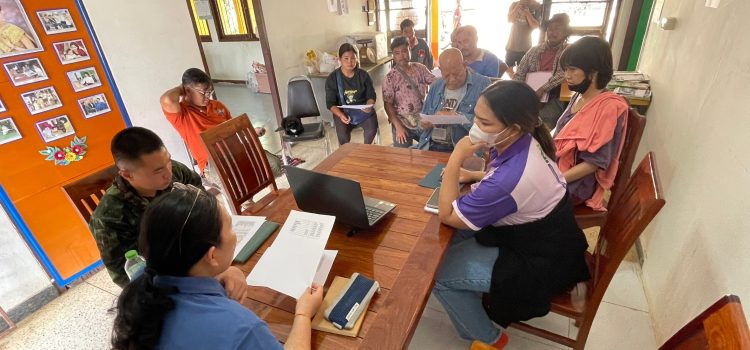 ประชุมหารือข้อมูลปริมาณผลผลิตมันสำปะหลังของเกษตรกรพื้นที่หมู่ 9 ต.หนองลู